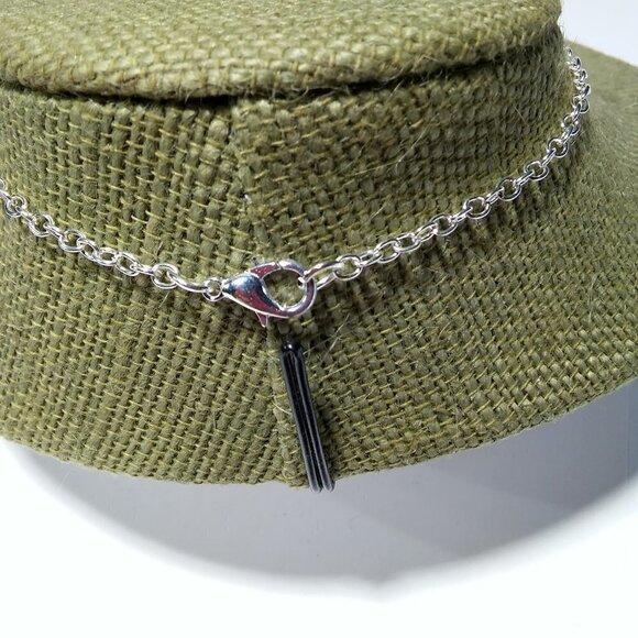 Women`s silver tone crystal star necklace. - Picture 4 of 4